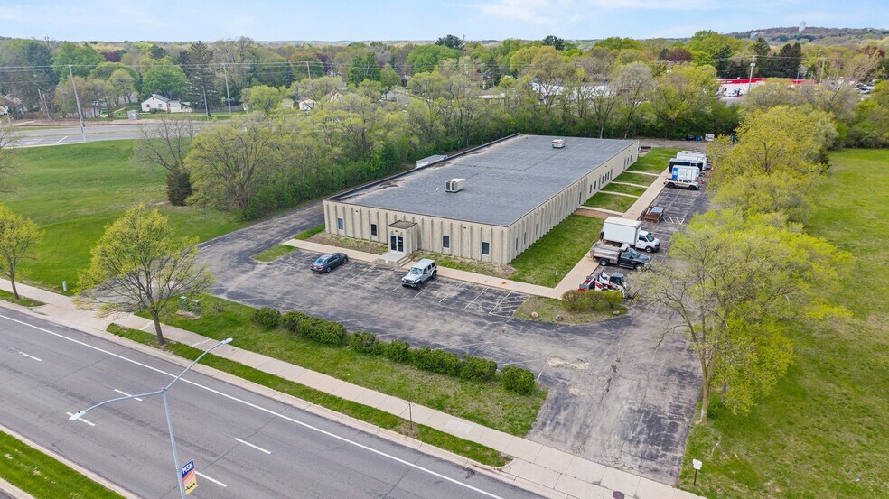 More Photos Of 2104 International Ln, Madison Light Distribution For Sale