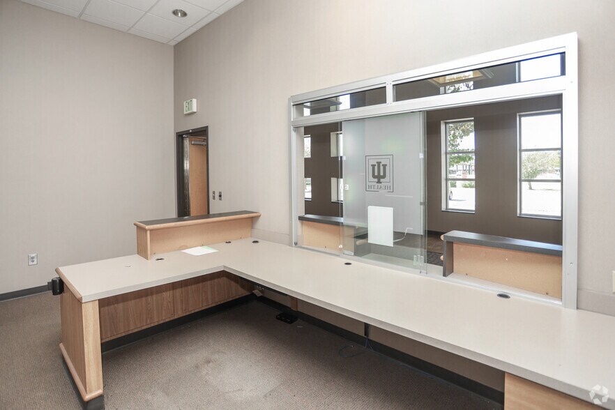More Photos Of 800 S Tillotson Ave, Muncie Medical For Sale