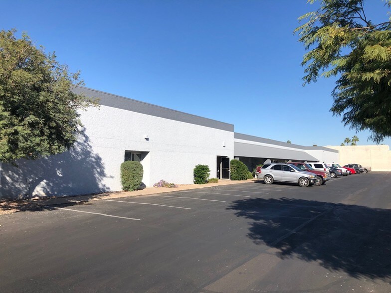 More Photos Of 506 E Juanita Ave, Mesa Warehouse For Lease