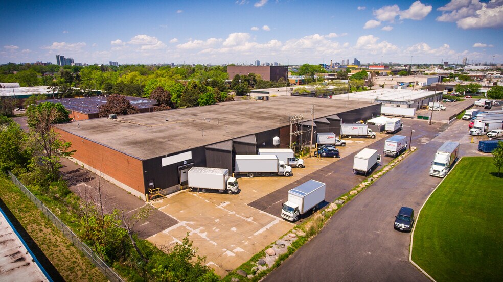 More Photos Of 19 Rangemore Rd, Toronto Distribution For Lease