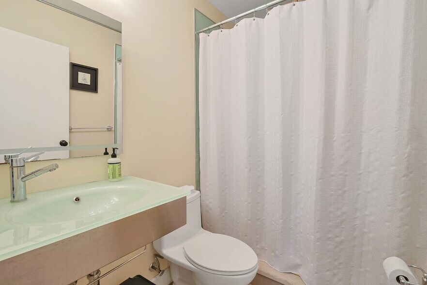 More Photos Of 2 Union St, Sparkill Storefront For Sale