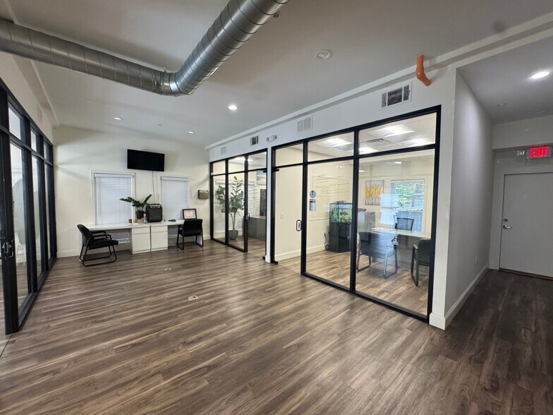 More Photos Of 1145 Hightower Trl, Atlanta Medical For Lease