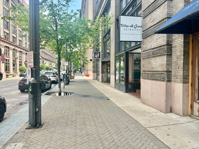 More Photos Of 1300 Washington Ave, Saint Louis Storefront For Sale