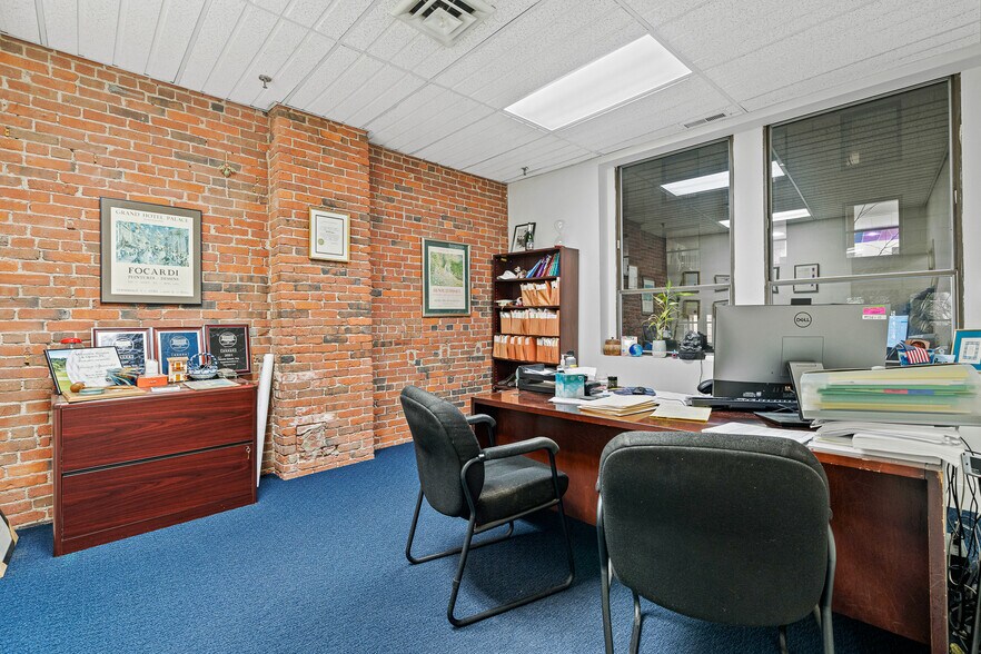 More Photos Of 21 Merchants Row, Boston Loft Creative Space For Sale