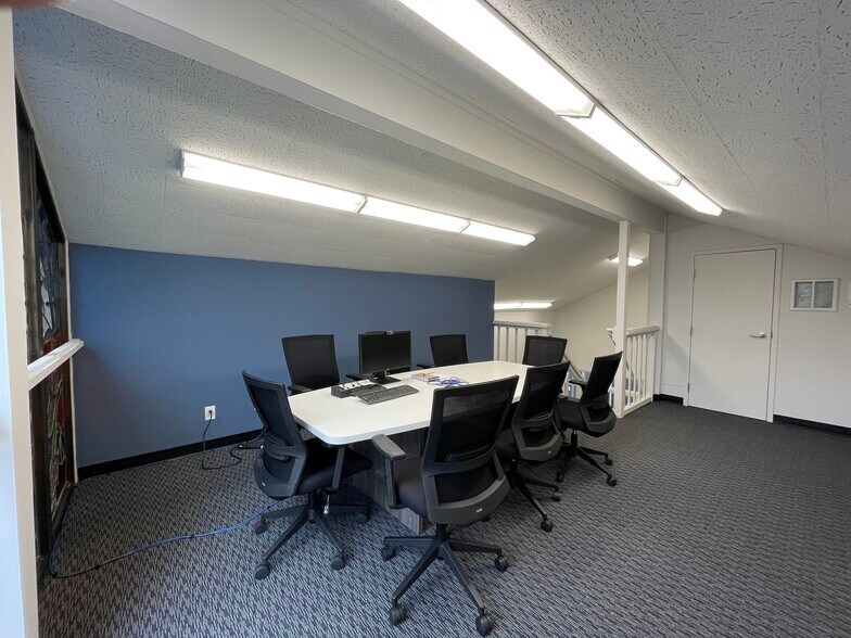 More Photos Of 2001 Jefferson St, Napa Office For Lease