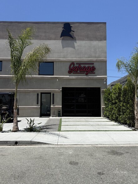 More Photos Of 3075 California St, Burbank Warehouse For Lease
