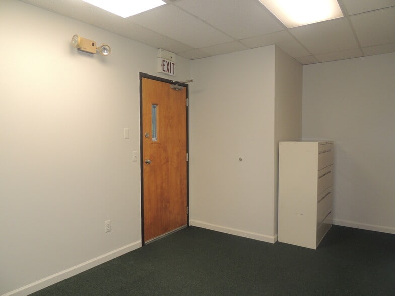 More Photos Of 115 US Highway 46, Mountain Lakes Loft Creative Space For Sale