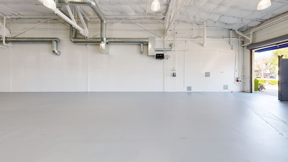 More Photos Of 1311-1425 63rd St, Emeryville Distribution For Lease