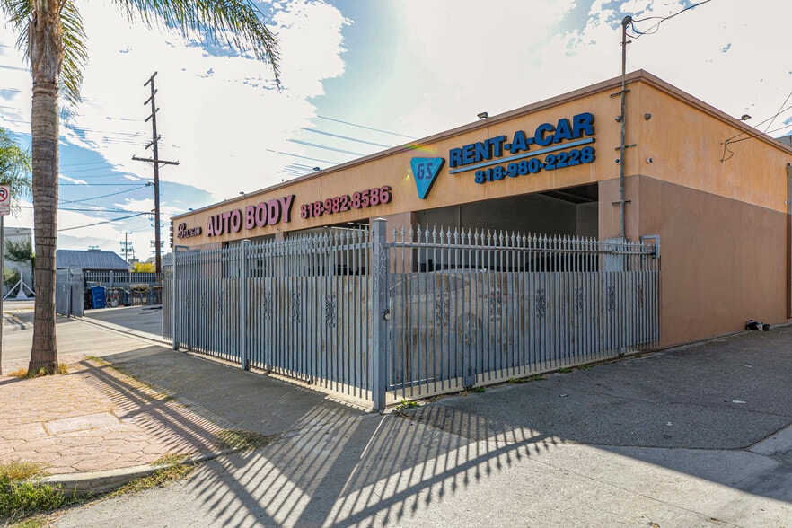 More Photos Of 10837 Burbank Blvd, North Hollywood Auto Repair For Sale