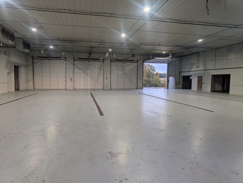 More Photos Of 6142 Highway 75, Nebraska City Distribution For Sale