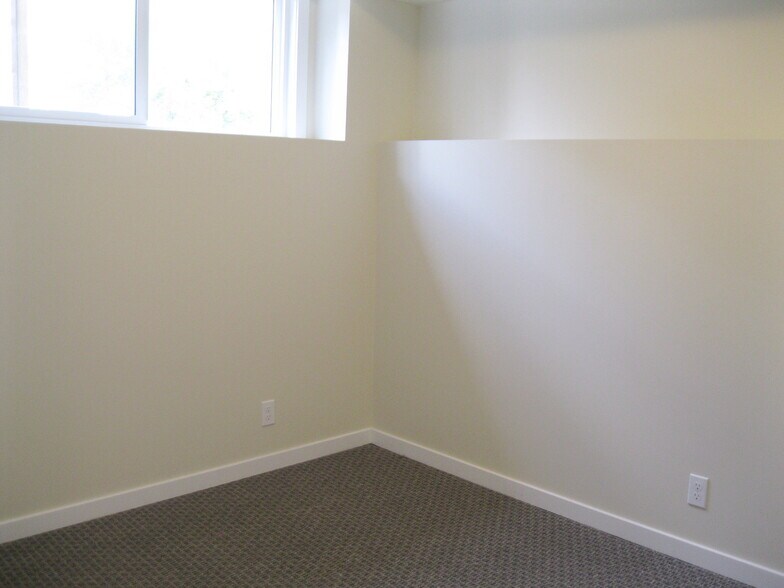 More Photos Of 106 Jespersen Ave, Spruce Grove Apartments For Sale