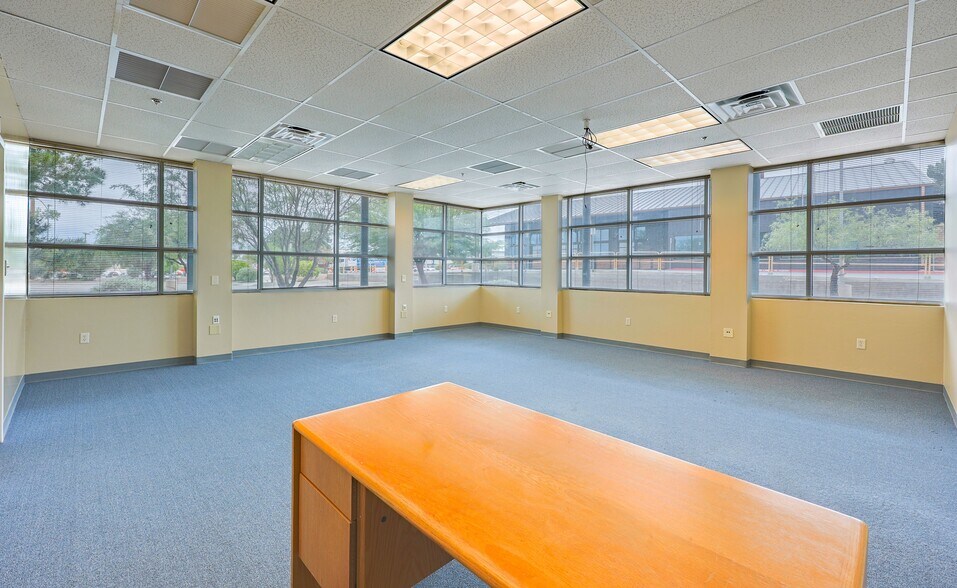 More Photos Of 500 N Garden Ave, Sierra Vista Office For Lease