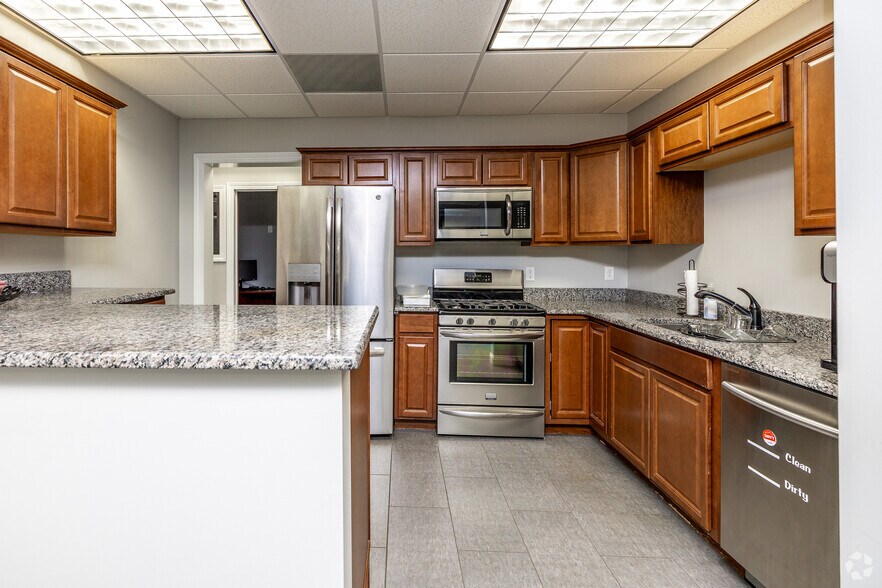 Photo of 1st Floor Ste Whole Bldg