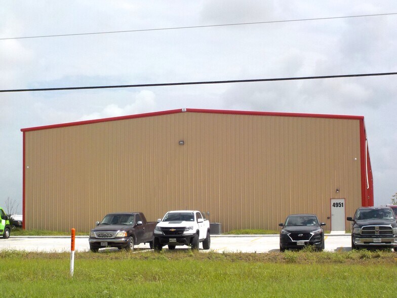 More Photos Of 5151 Logan's Run, Harlingen Unknown For Lease