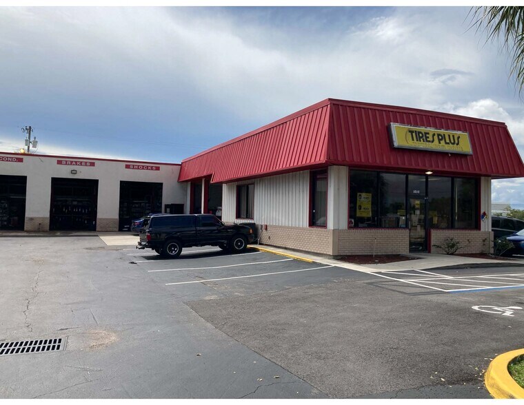 More Photos Of 1380 Hypoluxo Rd, Lantana Auto Repair For Lease