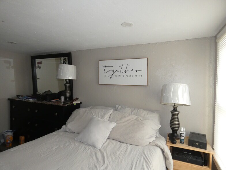 More Photos Of 125 Main St, Flemington Apartments For Sale