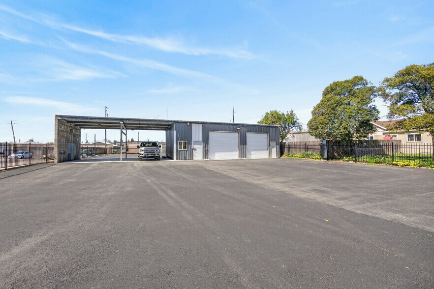 More Photos Of 1110 Ramirez St, Marysville Auto Dealership For Sale