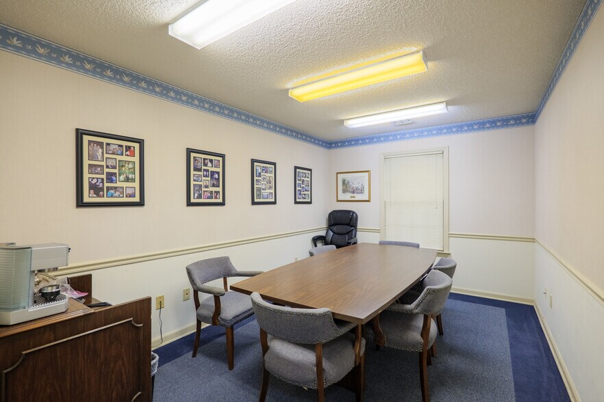 More Photos Of 3185 Madison Hwy, Valdosta Office For Sale