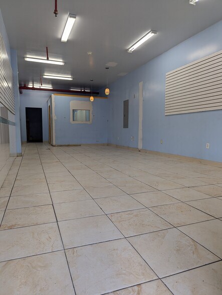 More Photos Of 3421-3439 Boston Rd, Bronx Storefront Retail Office For Lease