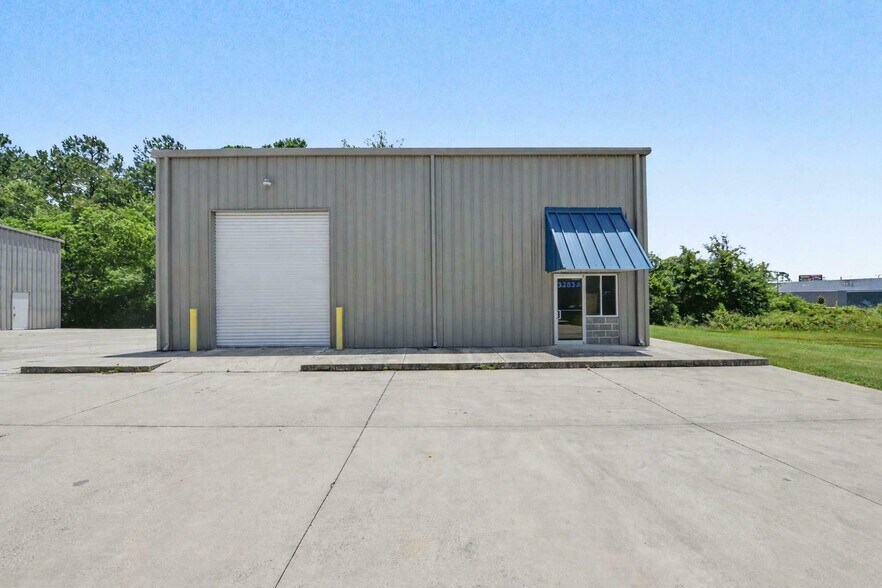 More Photos Of 3291 Warrior Dr, D'Iberville Light Distribution For Lease