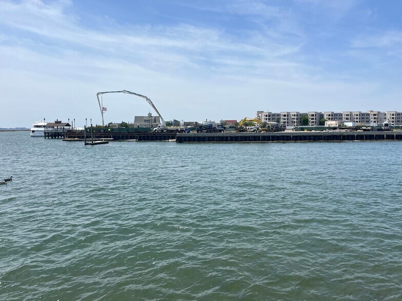 More Photos Of 405 Woodcleft Ave, Freeport Land For Sale