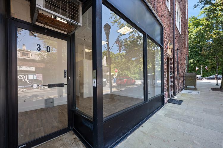 More Photos Of 30 Garth Rd, Scarsdale Office For Lease