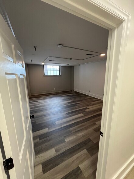 More Photos Of 1109 E Ozark Ave, Gastonia Warehouse For Lease