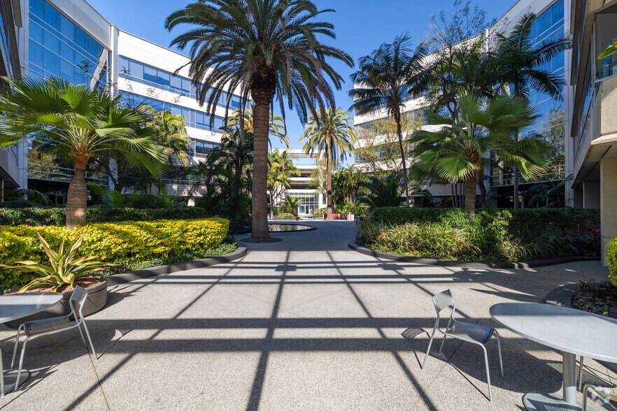 More Photos Of 2321 Rosecrans Ave, El Segundo Coworking Space