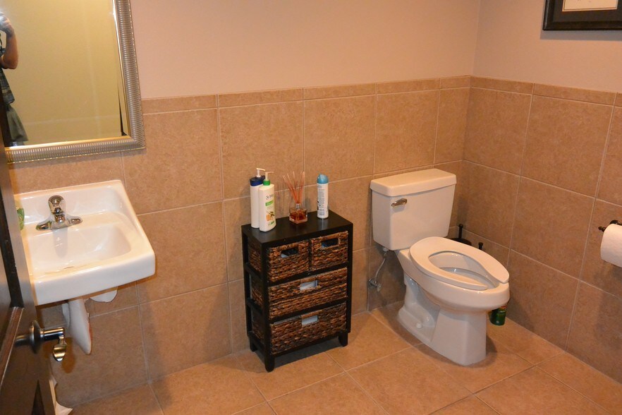 More Photos Of 1820 E Warm Springs Rd, Las Vegas Medical For Sale