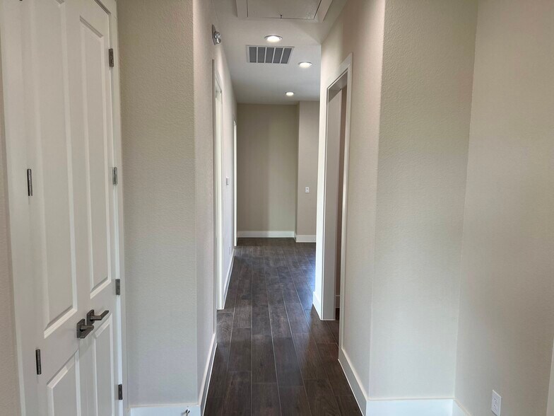 More Photos Of 2951 FM 1460, Georgetown Medical For Sale