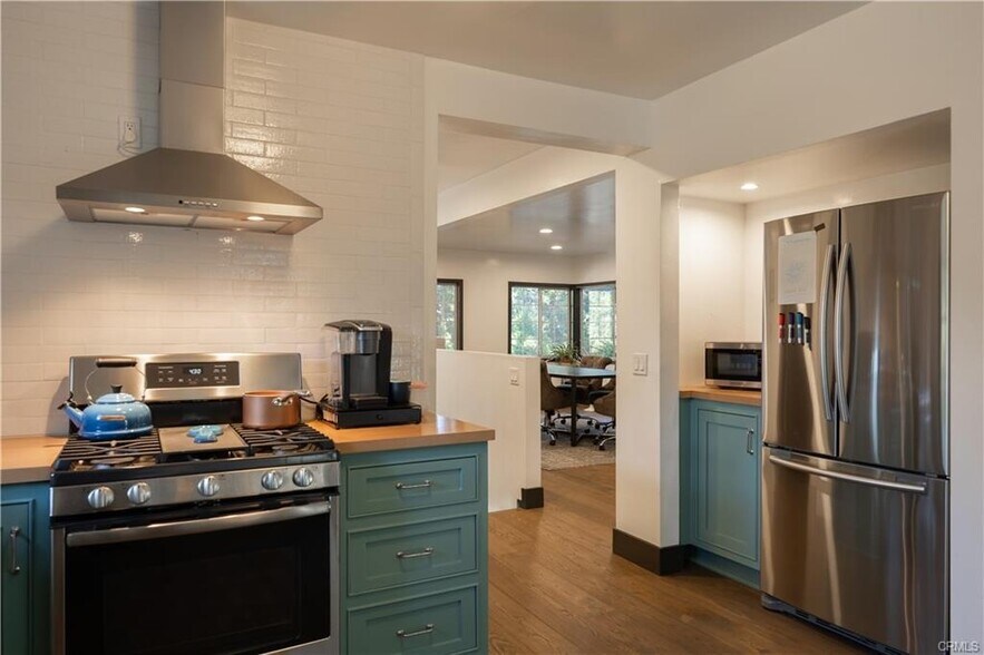 More Photos Of 27445 State Hwy 189, Lake Arrowhead Office Residential For Sale