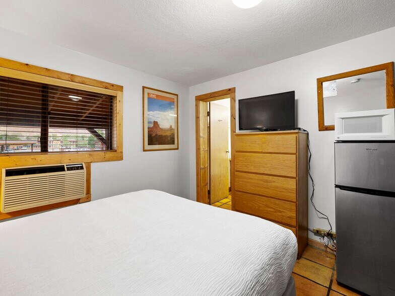 More Photos Of 535 S Main St, Moab Hotel For Sale