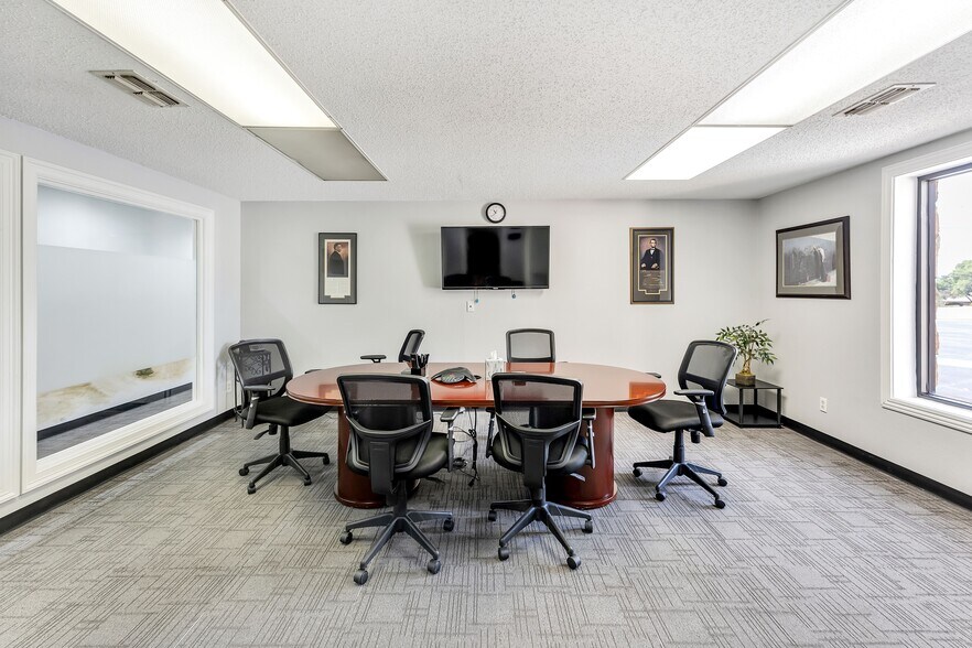 More Photos Of , Euless Office For Sale