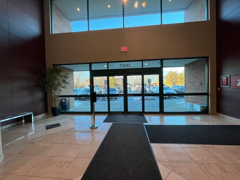 More Photos Of 1407 S County Trl, East Greenwich Medical For Lease