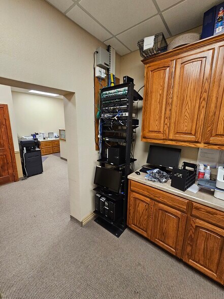 More Photos Of 1831 W Louisiana St, McKinney Office For Lease