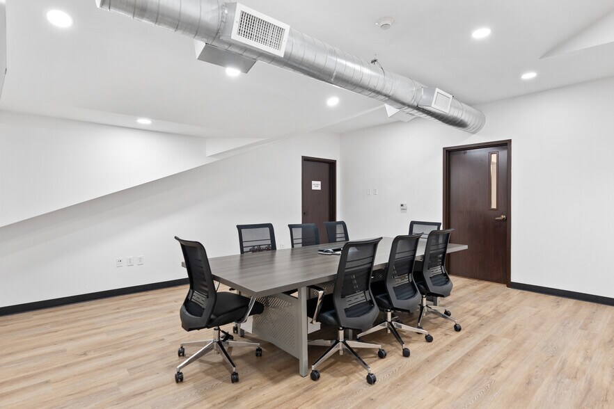 More Photos Of 19701 Kingwood Dr, Kingwood Office For Sale
