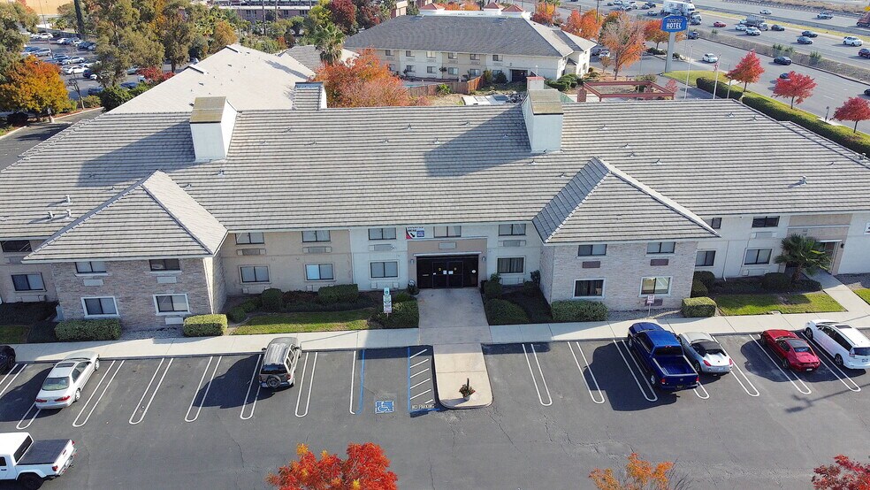 More Photos Of 1720 Sisk Rd, Modesto Hotel For Sale