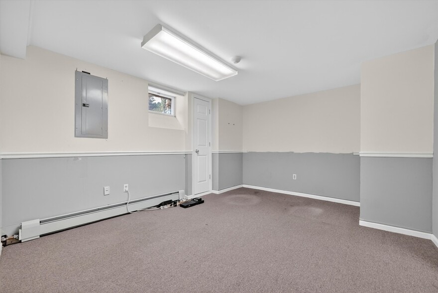 More Photos Of 75 Ramapo Rd, Garnerville Office For Lease