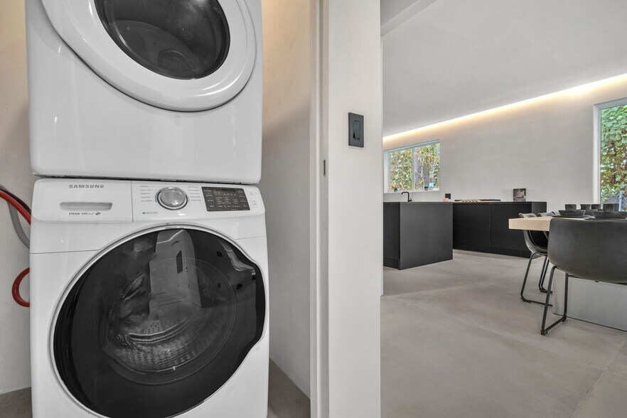 More Photos Of 120 NE 25th St, Miami Specialty For Sale