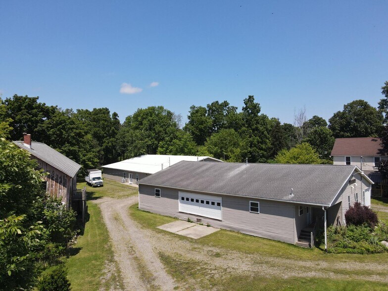 More Photos Of 120 Vreeland St, North Adams Freestanding For Sale