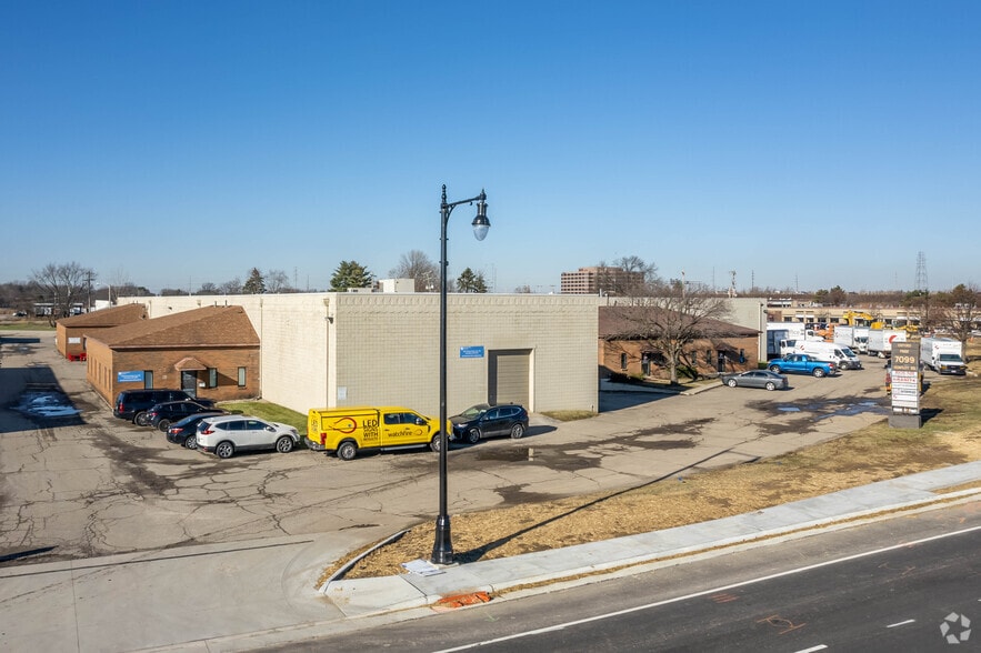 Primary Photo Of 7099 Huntley Rd, Columbus Warehouse For Lease