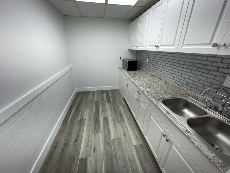 More Photos Of 1002-1022 W State Road 436, Altamonte Springs Unknown For Lease