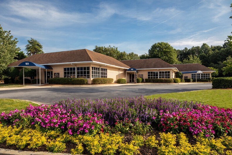 1805 Parke Plaza Cir, Stone Mountain, GA 30087 Medical Office For