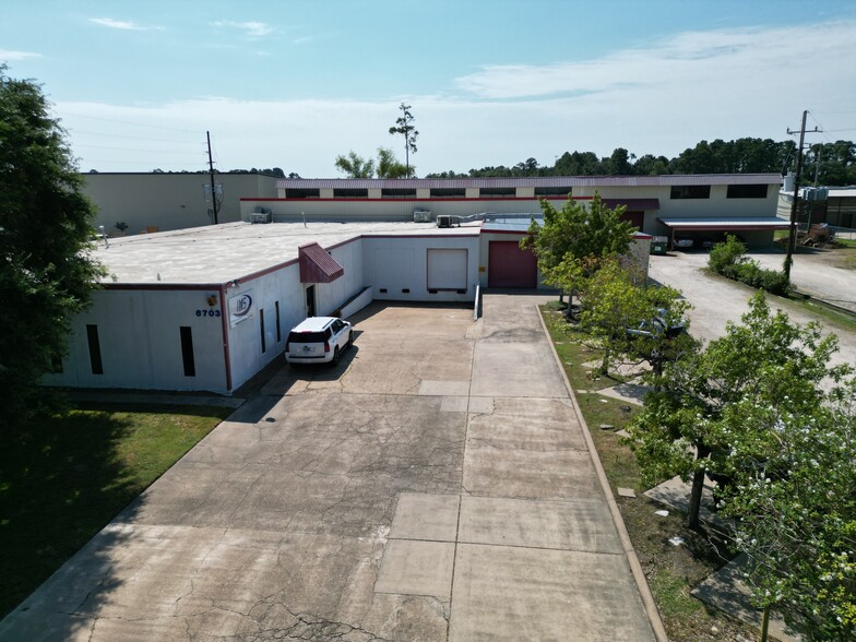 Primary Photo Of 6703 Theall Rd, Houston Warehouse For Lease