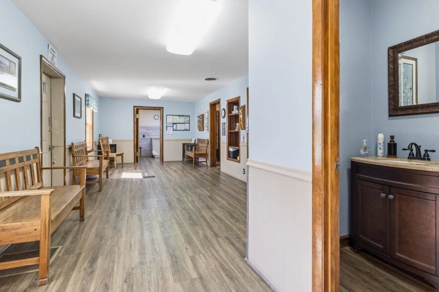 More Photos Of 5962 New York 812, Ogdensburg Medical For Sale