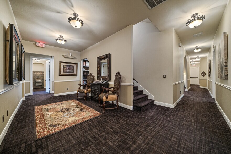 More Photos Of 12703 Spectrum Dr, San Antonio Loft Creative Space For Sale