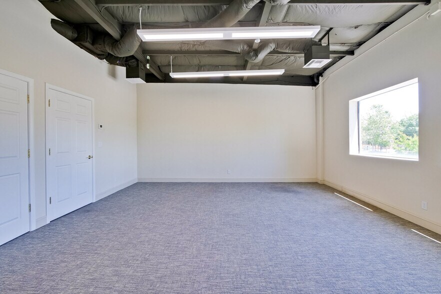 More Photos Of 853 Brown Rd, Fremont Research And Development For Lease