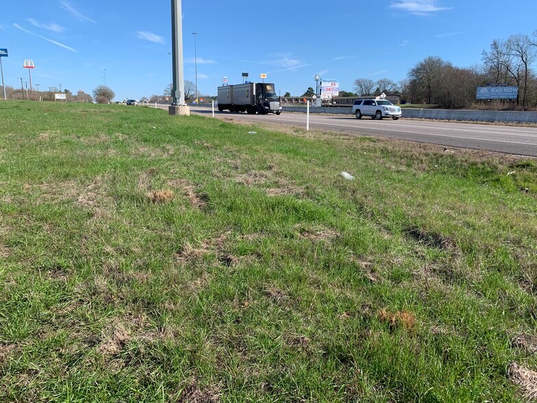 More Photos Of Interstate 20, Lindale Land For Sale