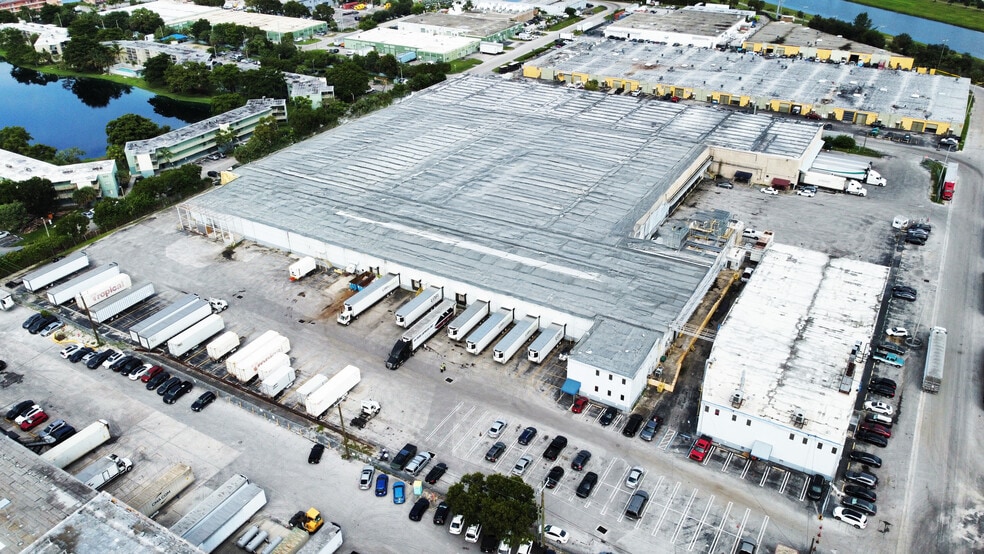 More Photos Of 18770 NE 6th Ave, Miami Refrigeration Cold Storage For Lease