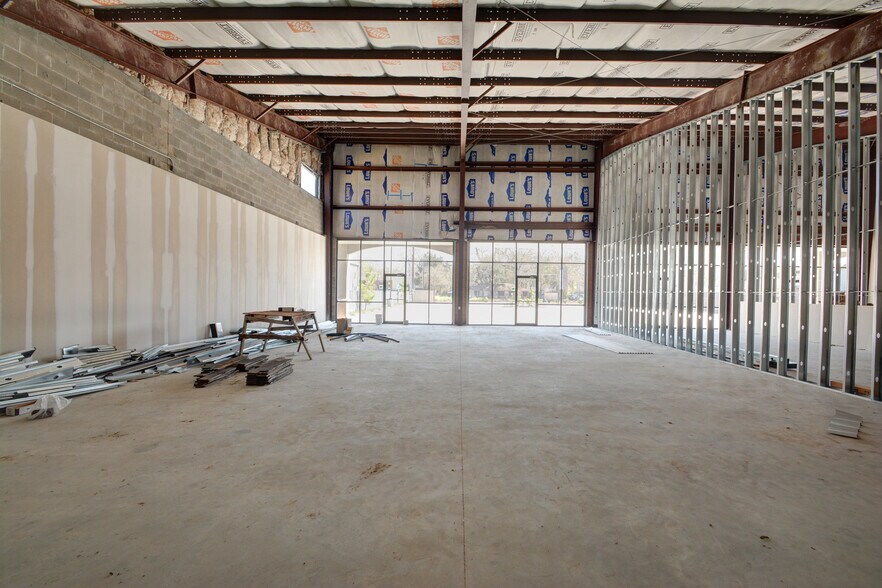 More Photos Of 2209 Blalock Rd, Houston Freestanding For Lease